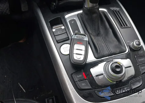 2016 Audi A4 2.0T Premium из США, поврежденный, VIN WAUBFAFL5GN014940